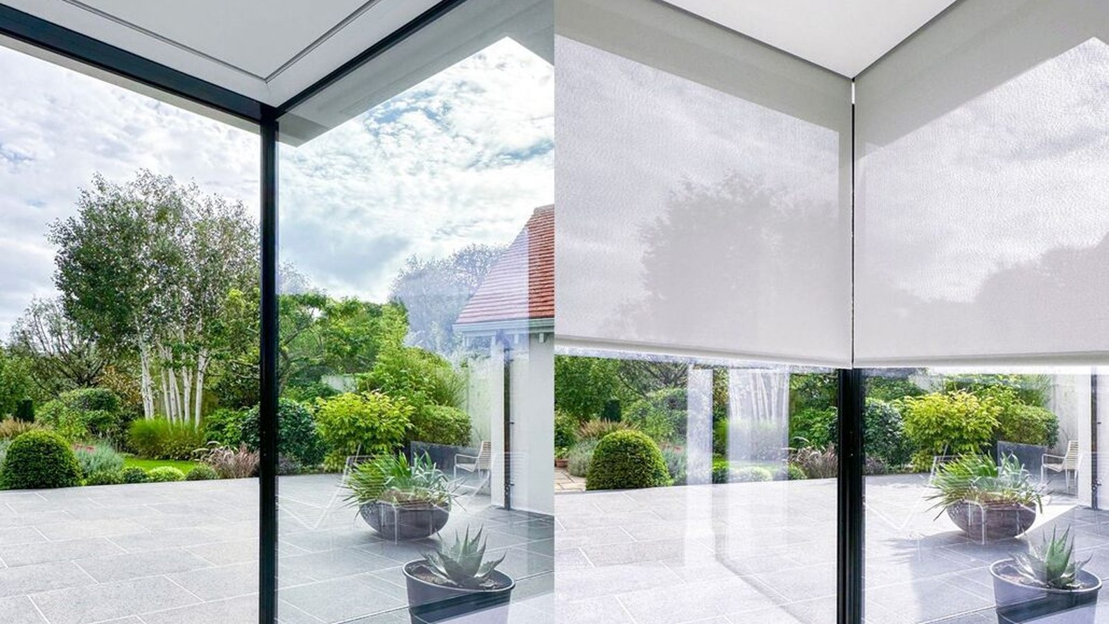 Best Roller Shades for Corner Windows: Butt-Joint, Notch, and Gap Solutions