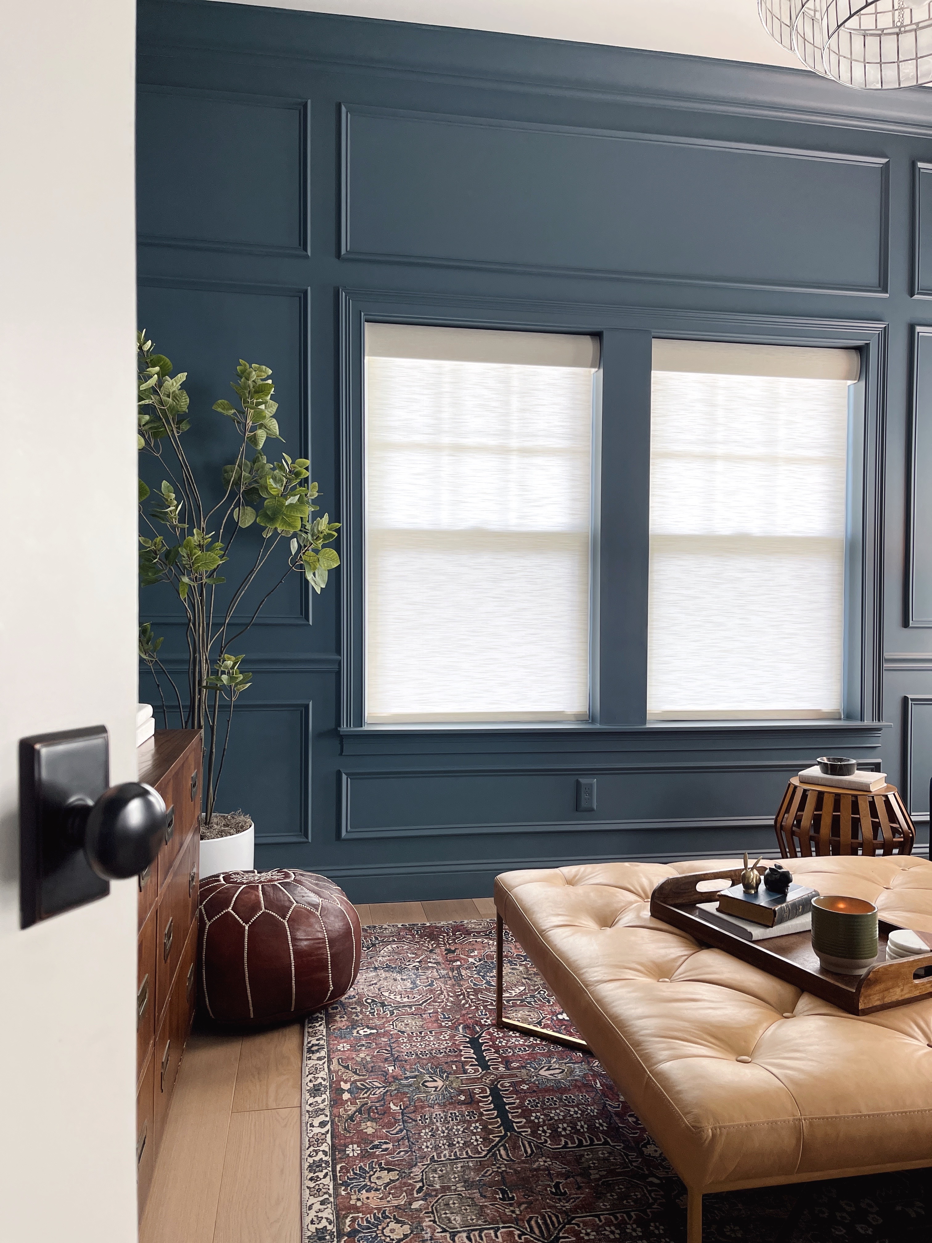 Guest Room Window Shades: A Comfortable, Flexible Setup for Visitors