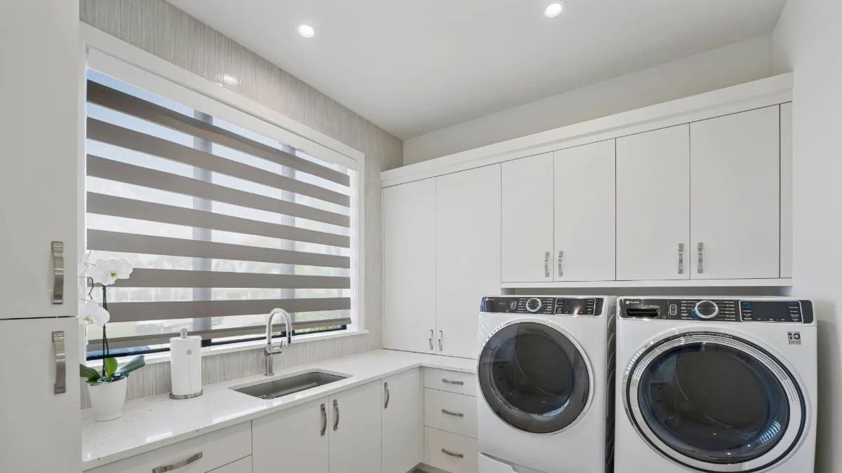 Laundry Room Window Shades: Privacy and Moisture-Smart Choices