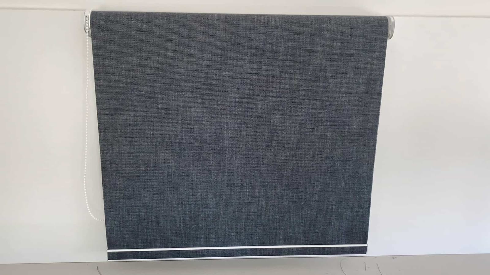 Roller Shade Fabric Fraying Along the Edges: Causes and Repair
