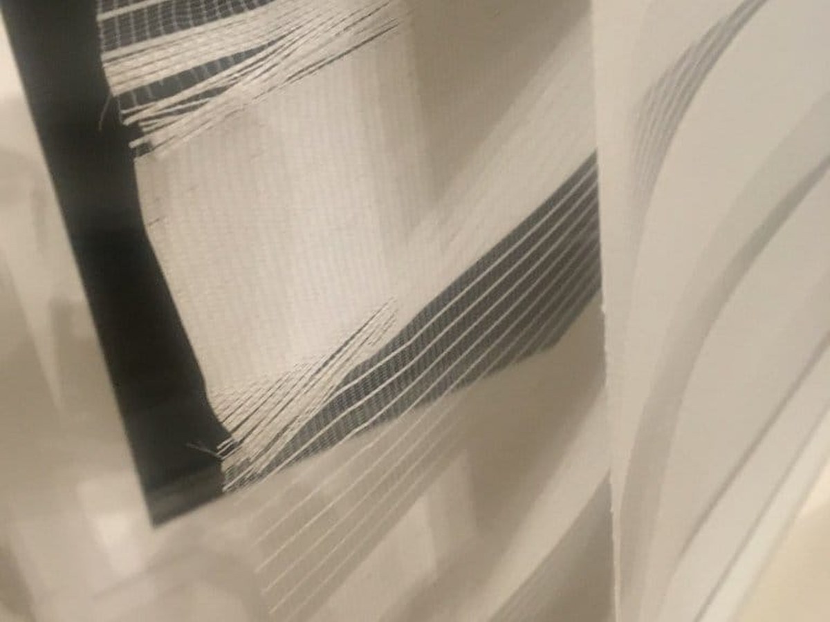 Roller Shade Fabric Fraying: Causes, Care, and Replacement Choices