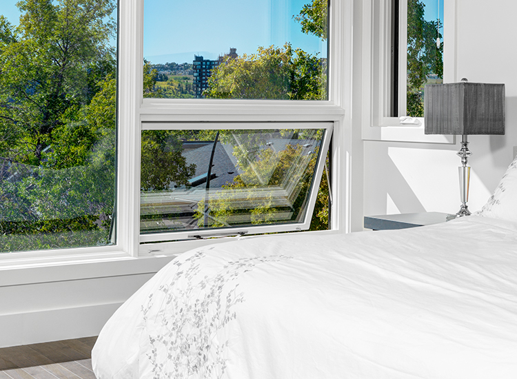 Roller Shades for Awning Windows: Handle Clearance and Mounting Choices