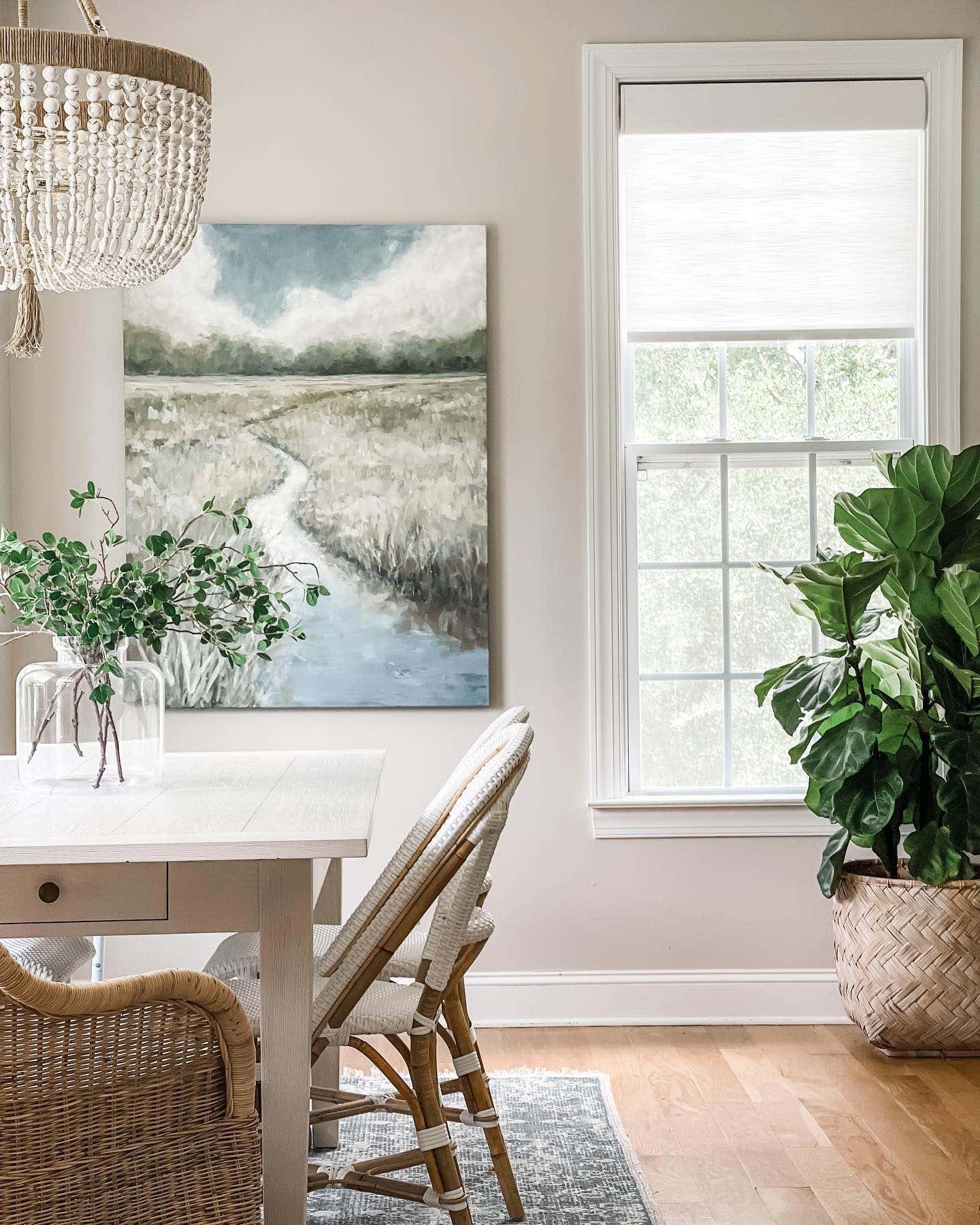 Roller Shades for the Dining Room: A Style and Light-Control Guide