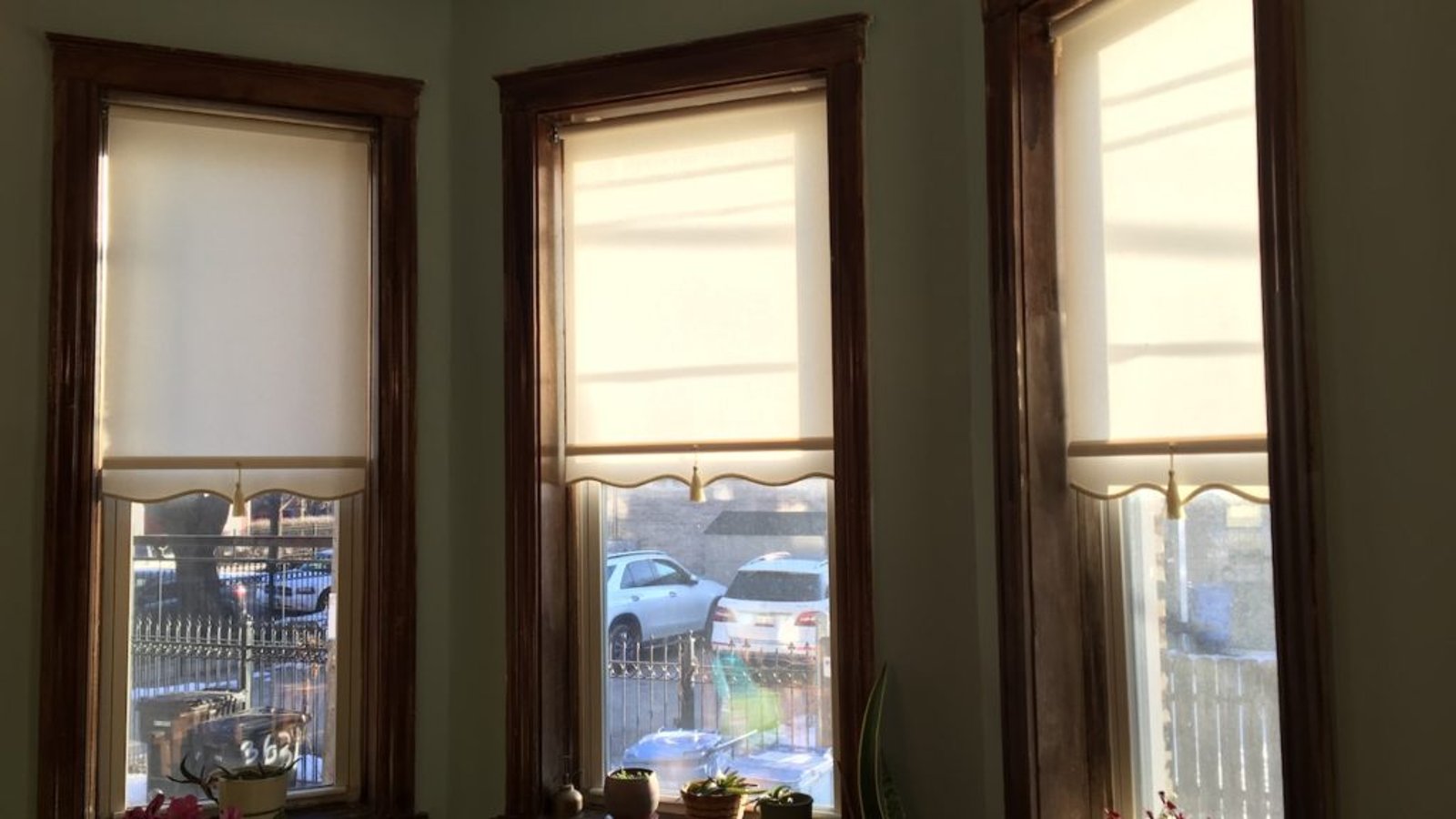 Roller Shades for Historic Homes: Victorian, Craftsman, and Colonial Window Treatments