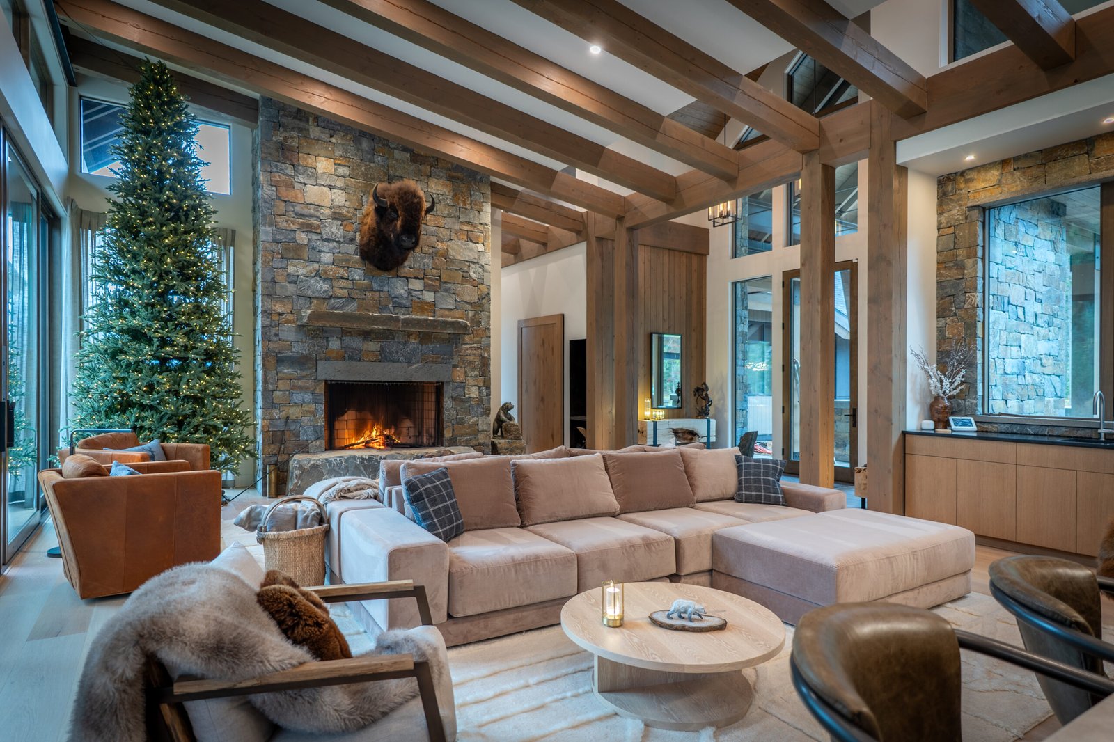 Roller Shades for Mountain Cabins and Ski Houses: Cold, Sun & Privacy