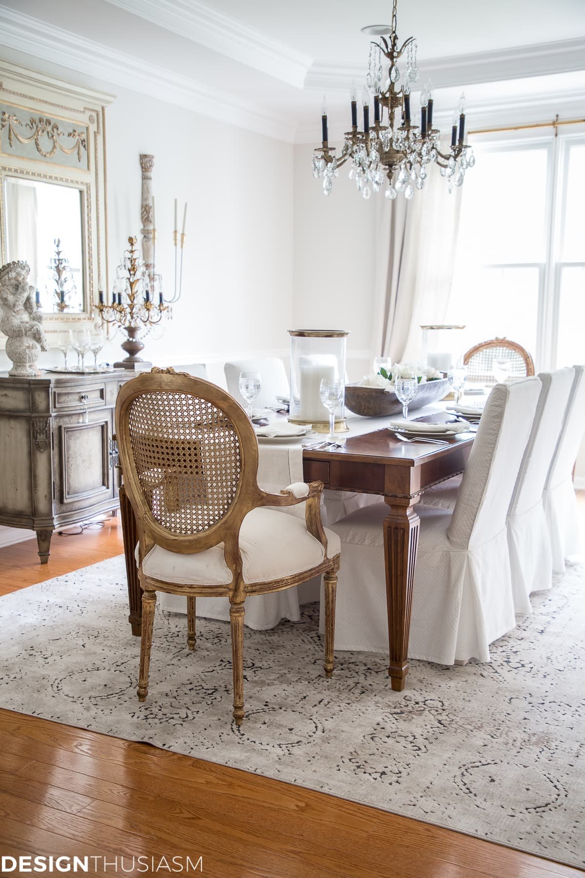 Roller Shades for French Country Interiors: Warmth and Softness