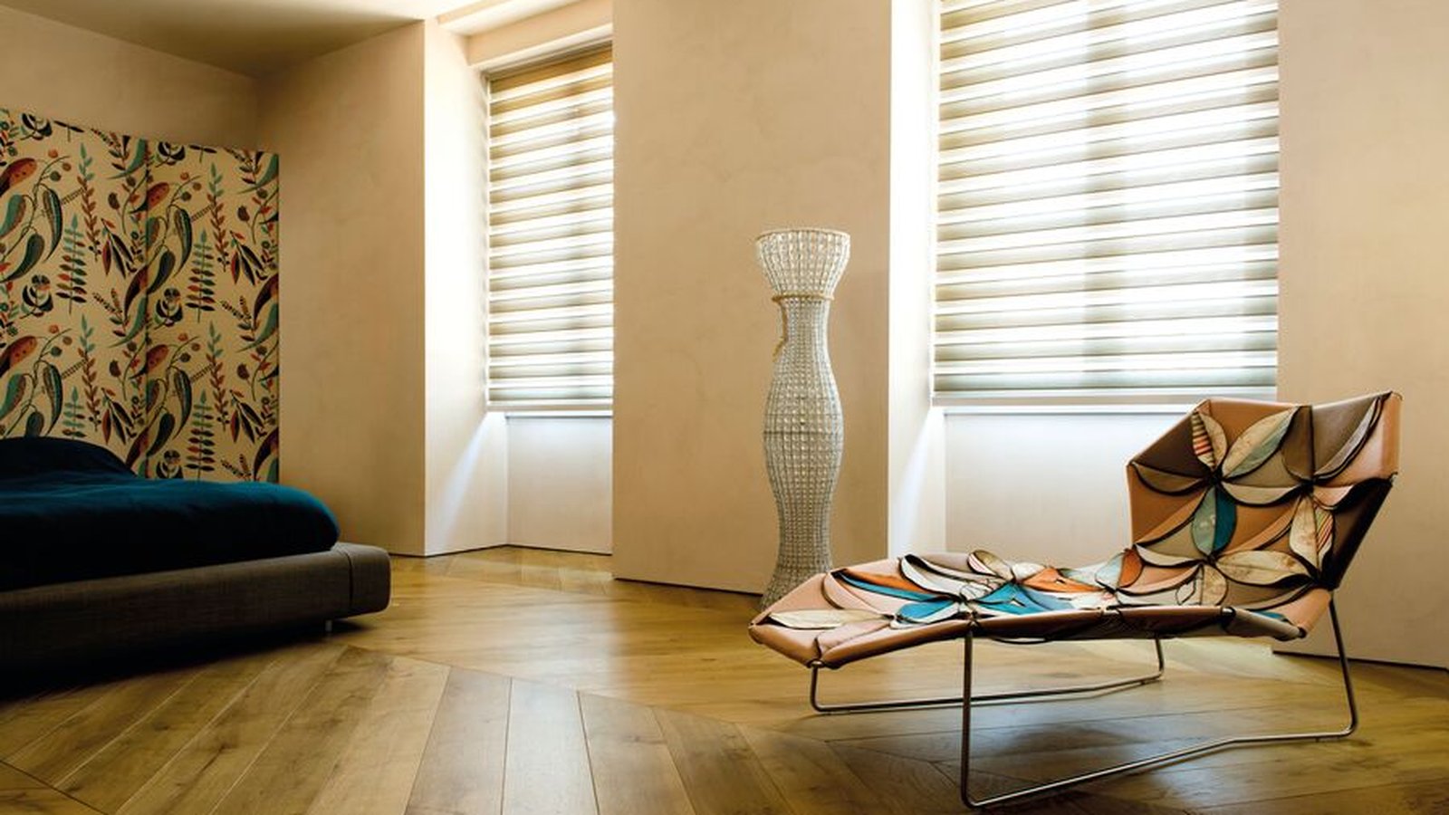 Roller Shades for Japandi Style: Natural Textures and Quiet Palettes