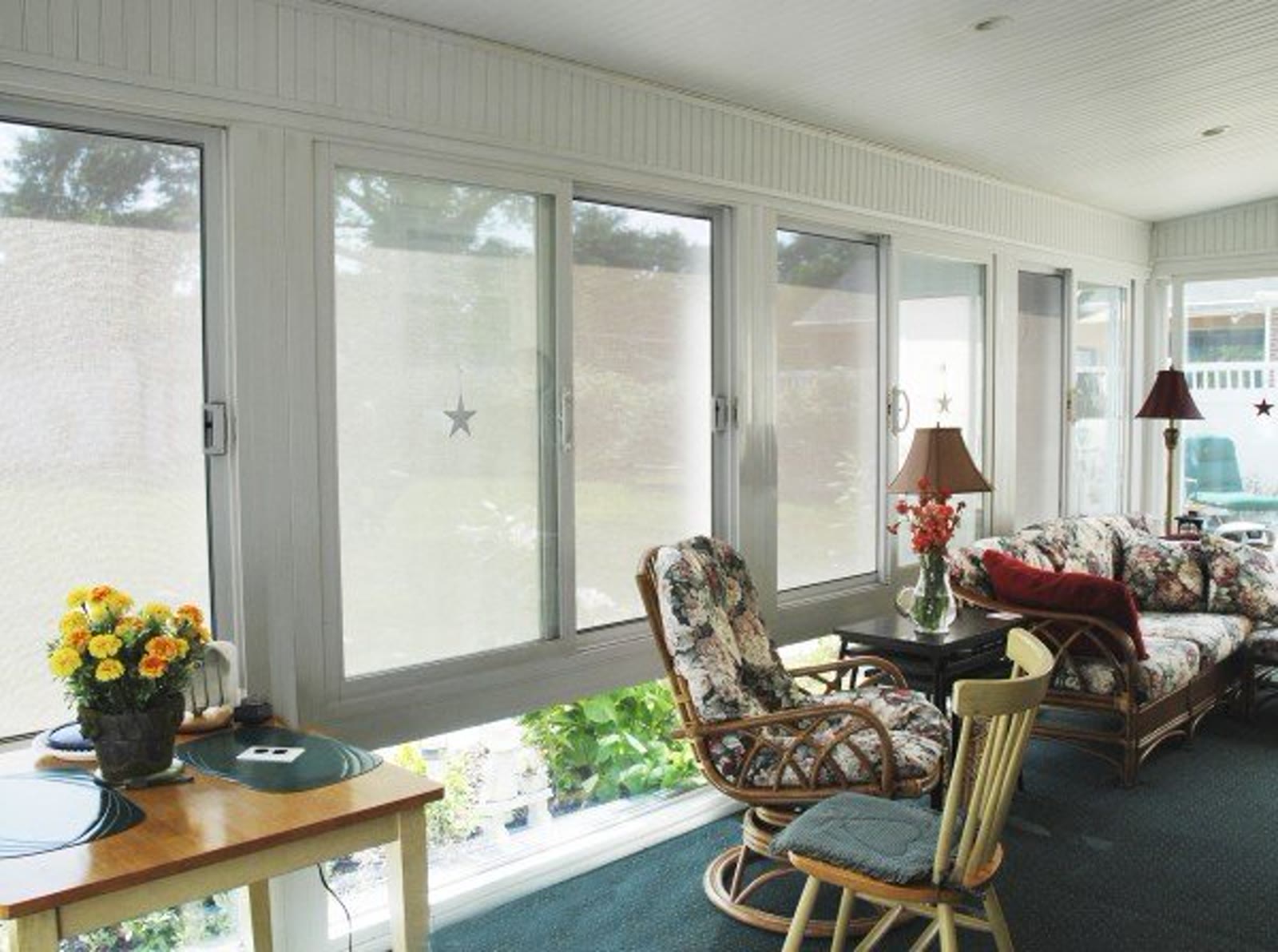 Roller Shades for Sunrooms and Four-Season Rooms: Heat Control